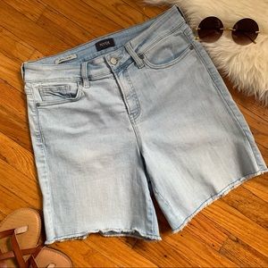 NYDJ Lightwash Blue Jean 7in Inseam Shorts